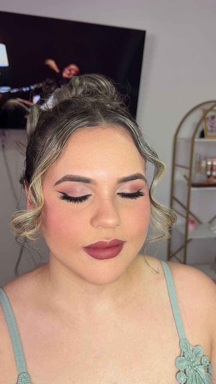 Quinceañera glam maquillaje Miami